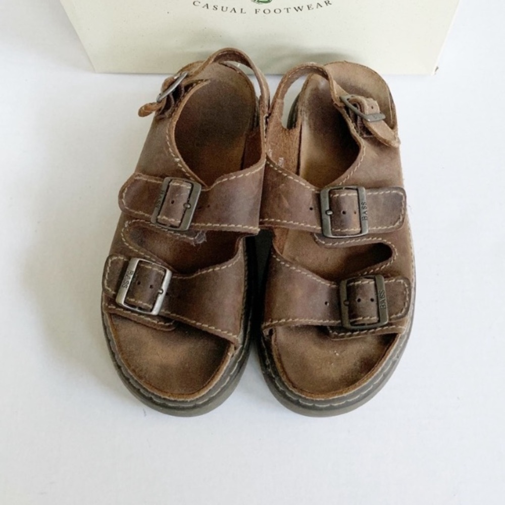 Size 6.5 Bass Brown Buckle Strap Platform Sandal